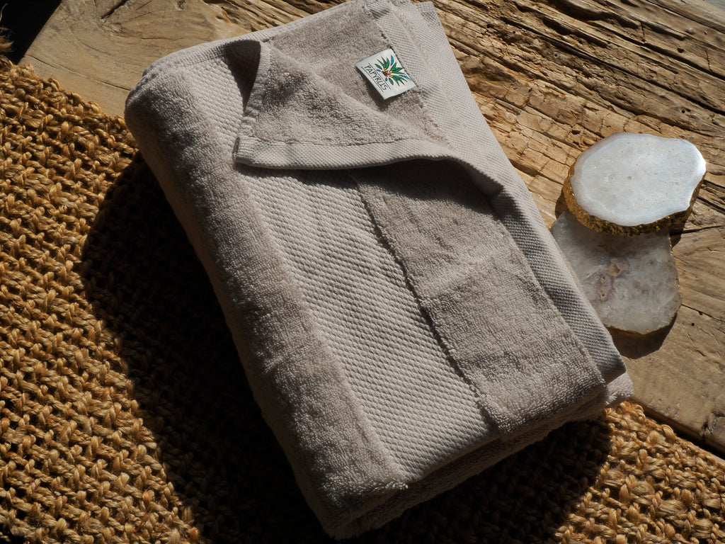 Luxury Towel · 720 GSM